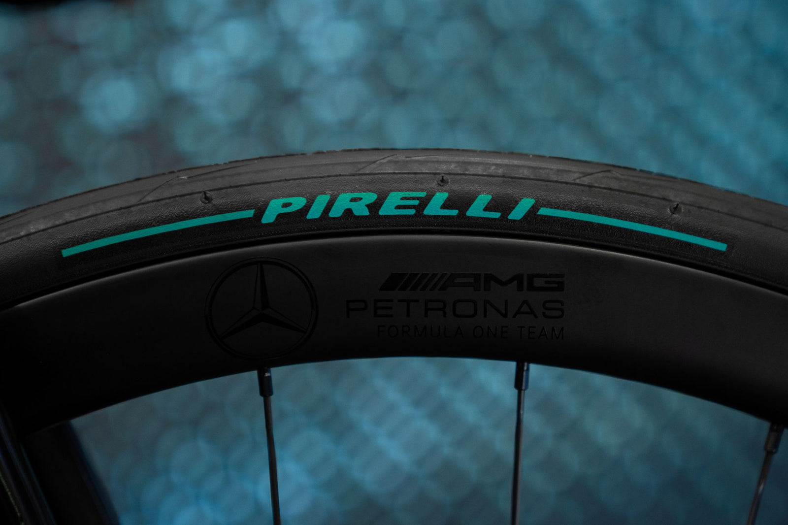 Mercedes-AMG PETRONAS F1® Team V12 Road Edition