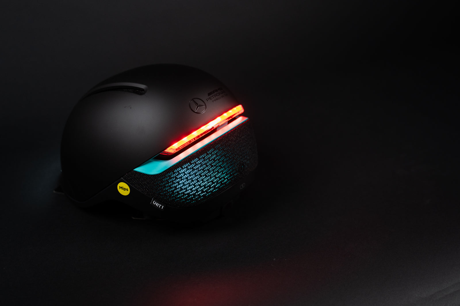 Brake light on the Mercedes-AMG F1 Team Smart eBike Helmet